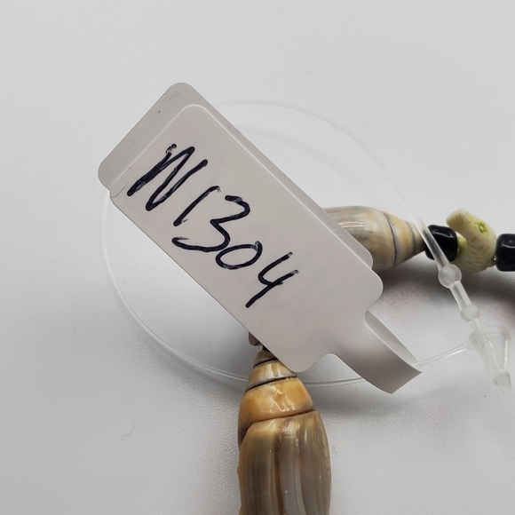 Whimsical‎ folk art dolphin shell necklace N1304 - Picture 3 of 4